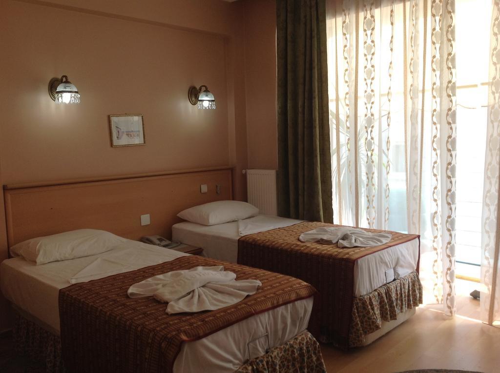 Yalta Hotel Istanbul Ngoại thất bức ảnh